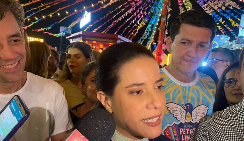 TRE-PE determina remoção de publicação com IA que associa Raquel Lyra a Flávio Bolsonaro