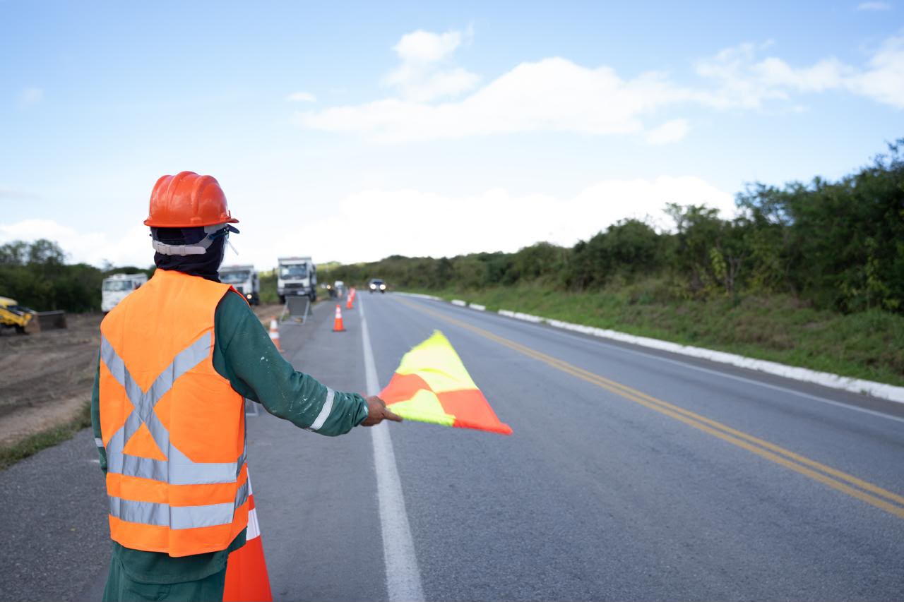 BR-232 entra em obras no Agreste com projeção até o Sertão